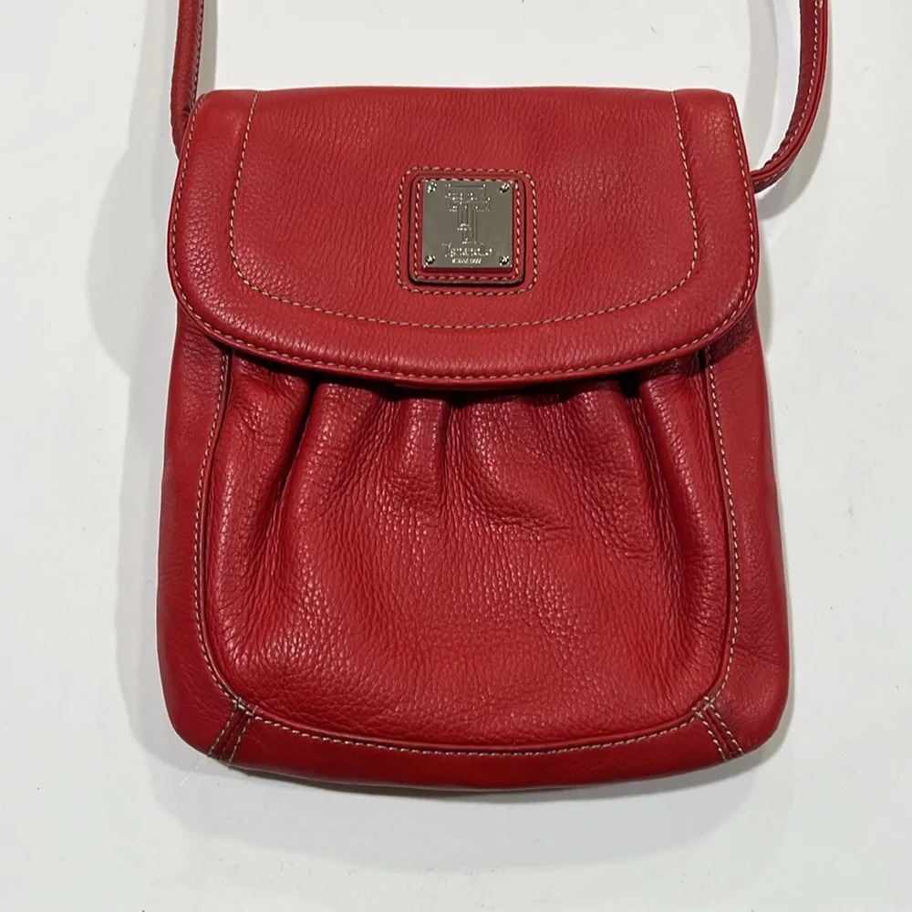 Tignanello‎ - crossbody, red pebbled leather, 24” strap